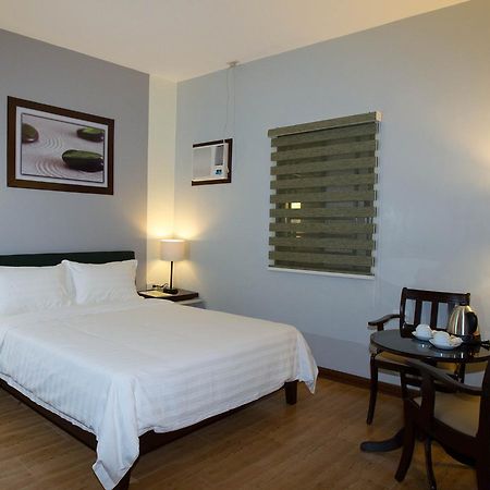 Garden View Hotel อังเฮเลส ภายนอก รูปภาพ