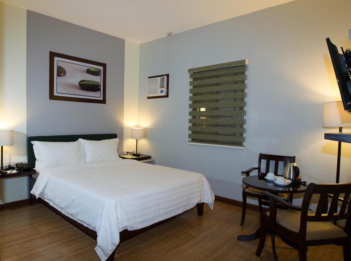 Garden View Hotel อังเฮเลส ภายนอก รูปภาพ